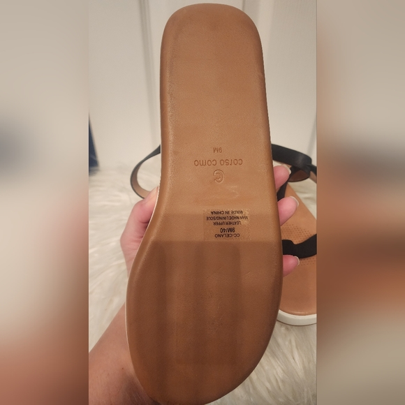 Corso Como Black and Tan Sandals - Picture 7 of 8